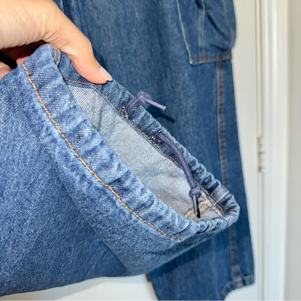 Levis Levi's Women's '94 Baggy Mid Rise Vintage Fit Straight Leg Cargo Jeans, 30 - Picture 11 of 15